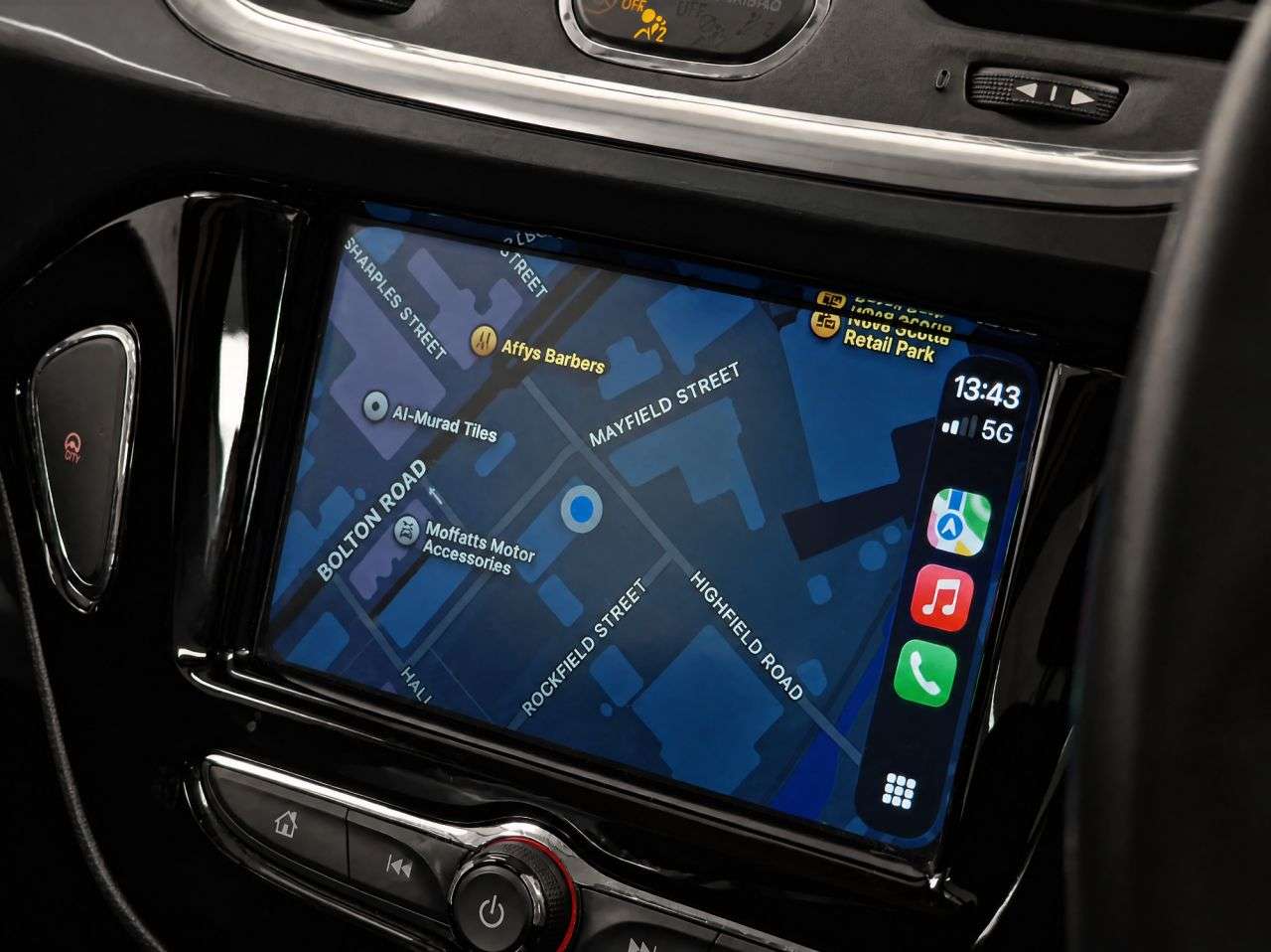A 2018 VAUXHALL CORSA 1.4i ecoFLEX Design Hatchback 5dr Petrol Manual Euro 6 (90 ps) APPLE CARPLA A 2018 VAUXHALL CORSA 1.4i ecoFLEX Design Hatchback 5dr Petrol Manual Euro 6 (90 ps) APPLE CARPLA
