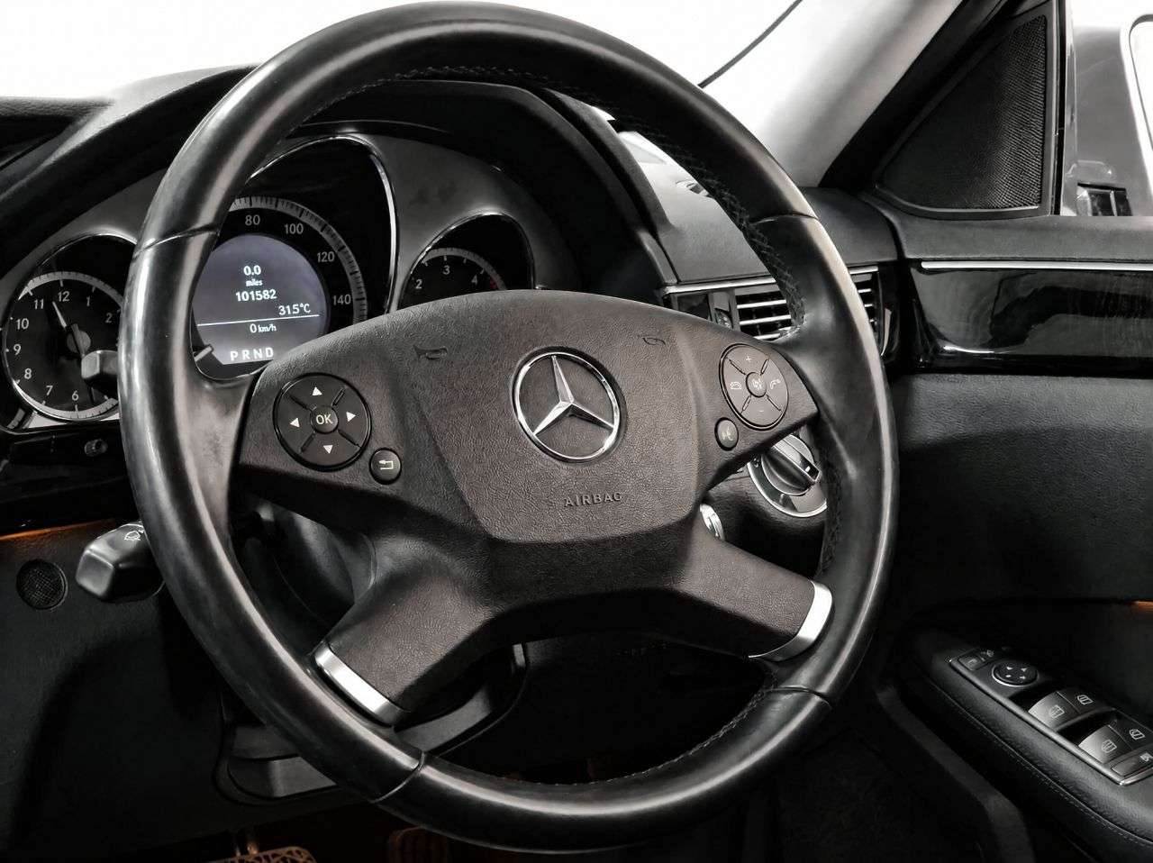 2011 MERCEDES-BENZ E CLASS 2011 MERCEDES-BENZ E CLASS