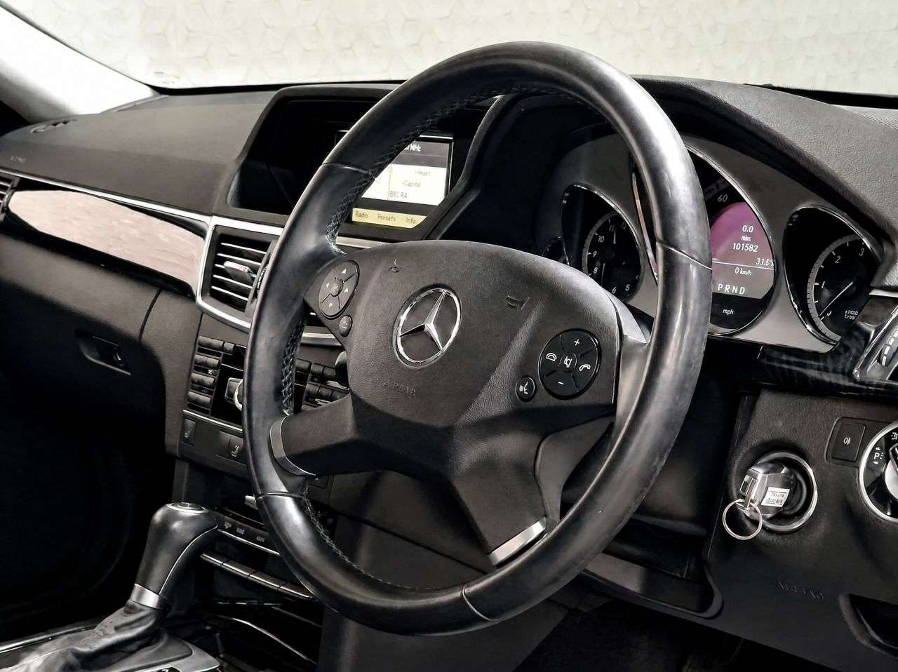 2011 MERCEDES-BENZ E CLASS 2011 MERCEDES-BENZ E CLASS