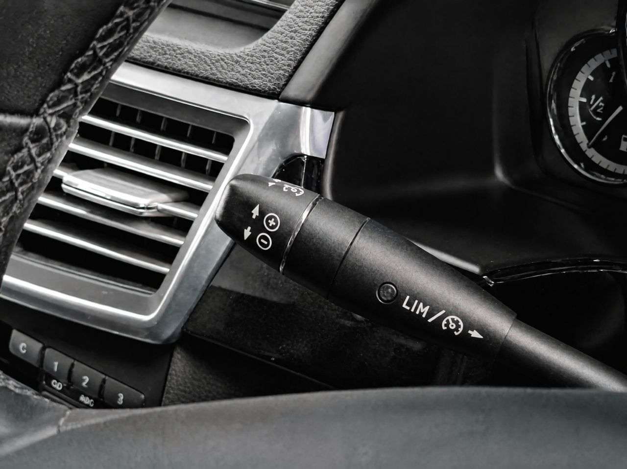 2011 MERCEDES-BENZ E CLASS 2011 MERCEDES-BENZ E CLASS