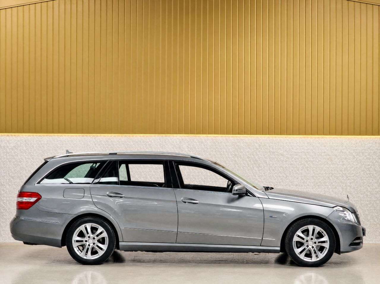 2011 MERCEDES-BENZ E CLASS 2011 MERCEDES-BENZ E CLASS