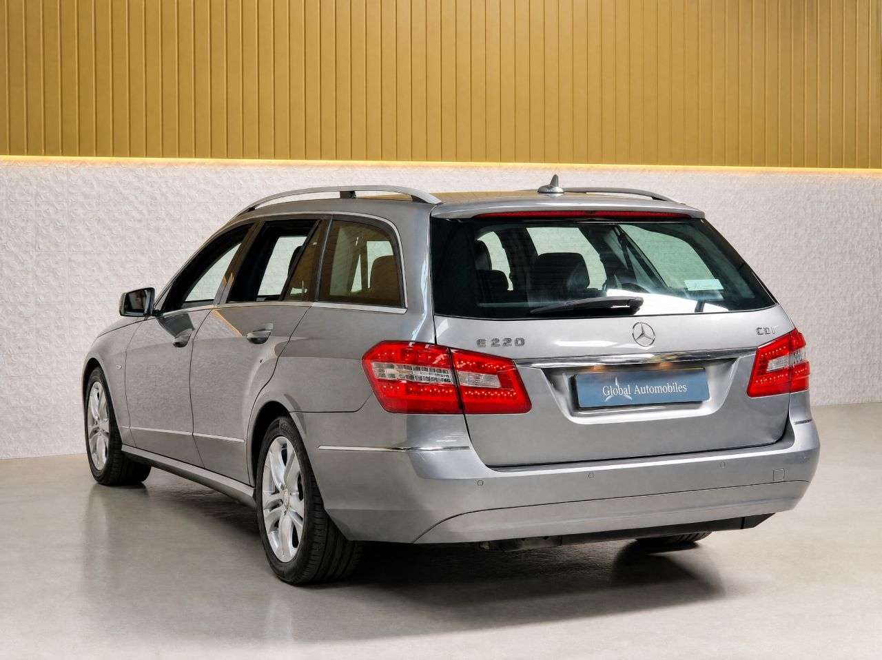 2011 MERCEDES-BENZ E CLASS 2011 MERCEDES-BENZ E CLASS
