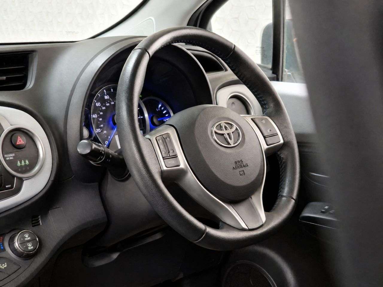 2014 TOYOTA YARIS 2014 TOYOTA YARIS