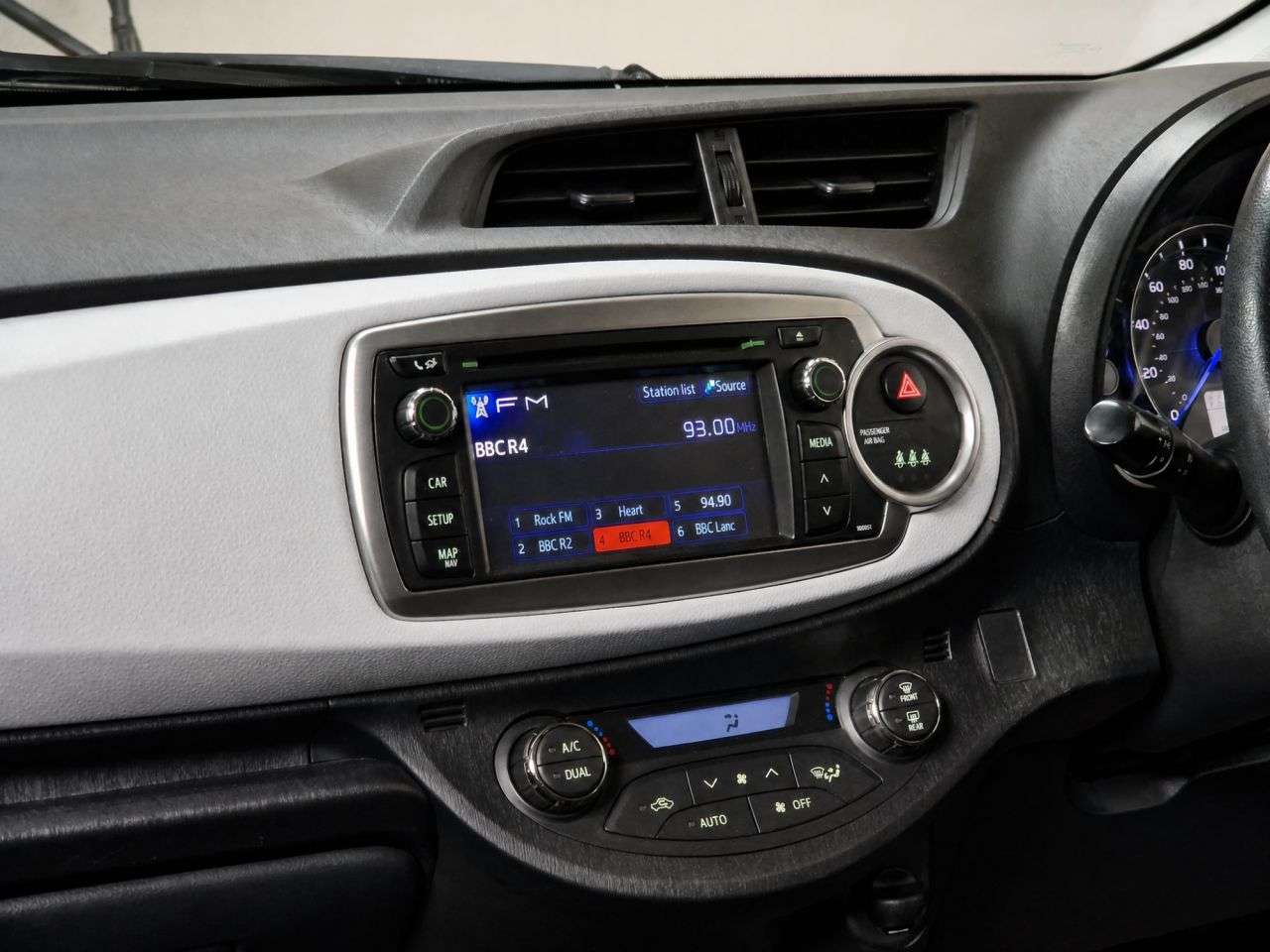 A 2014 TOYOTA YARIS 1.5 VVT-h Trend Hatchback 5dr Petrol Hybrid CVT Euro 5 (101 ps) ONLY ONE FO A 2014 TOYOTA YARIS 1.5 VVT-h Trend Hatchback 5dr Petrol Hybrid CVT Euro 5 (101 ps) ONLY ONE FO