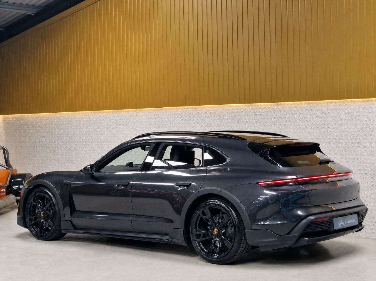 2023 PORSCHE TAYCAN 2023 PORSCHE TAYCAN