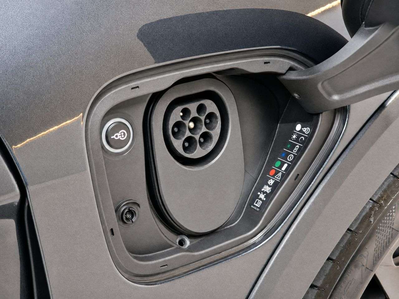 2023 PORSCHE TAYCAN 2023 PORSCHE TAYCAN