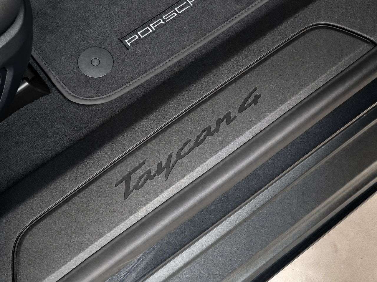 2023 PORSCHE TAYCAN 2023 PORSCHE TAYCAN