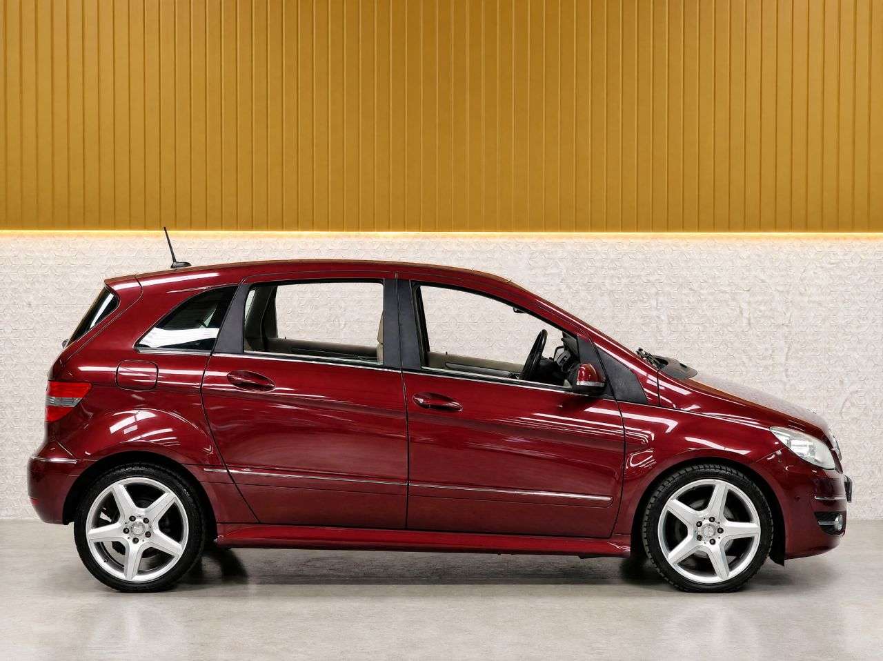 2011 MERCEDES-BENZ B CLASS 2011 MERCEDES-BENZ B CLASS