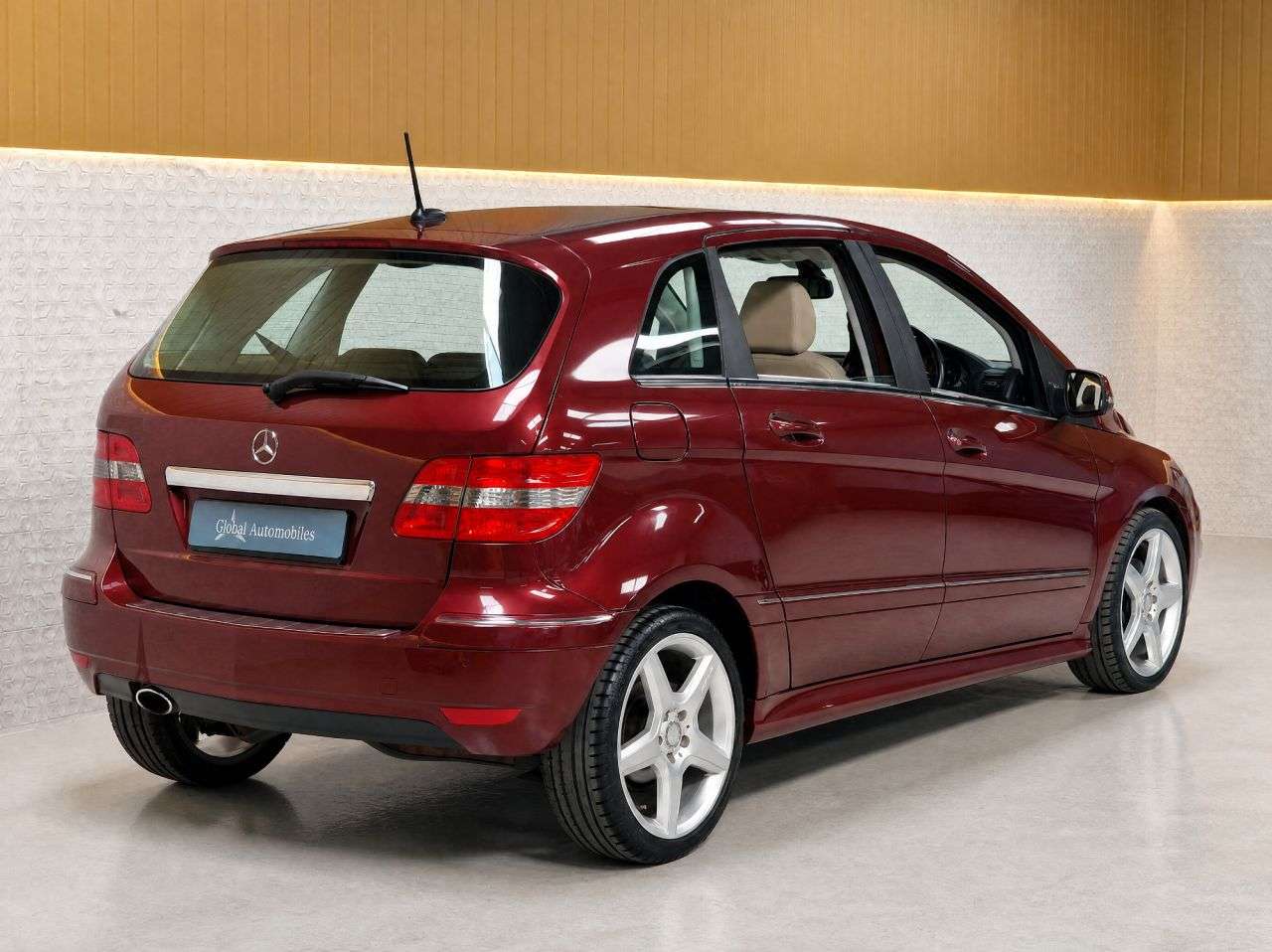 2011 MERCEDES-BENZ B CLASS 2011 MERCEDES-BENZ B CLASS