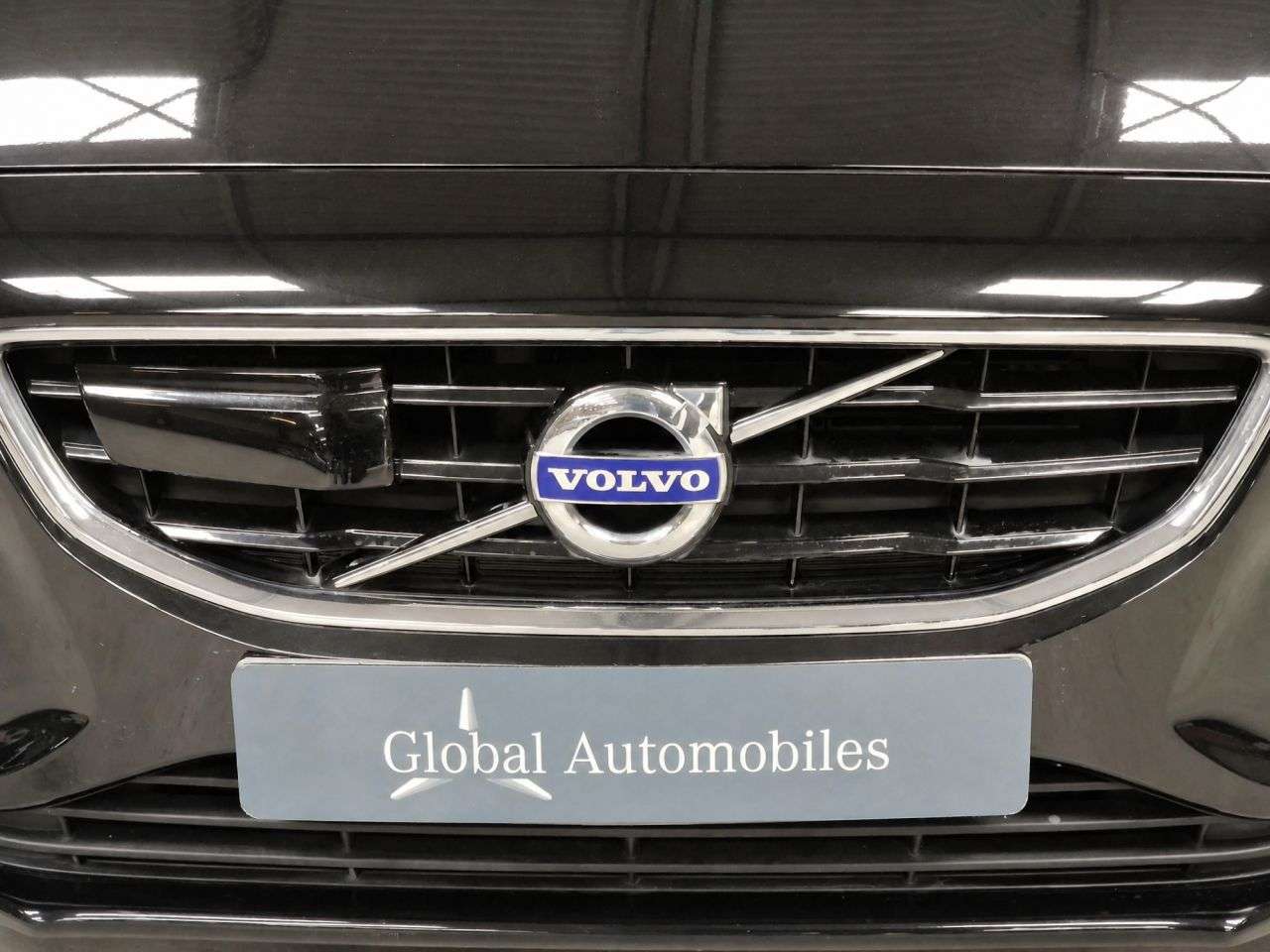 2015 VOLVO V40 2015 VOLVO V40