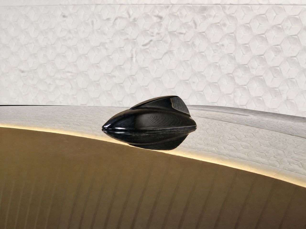 2015 VOLVO V40 2015 VOLVO V40