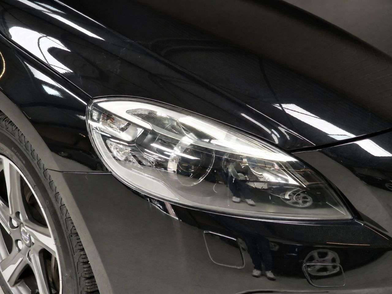 2015 VOLVO V40 2015 VOLVO V40