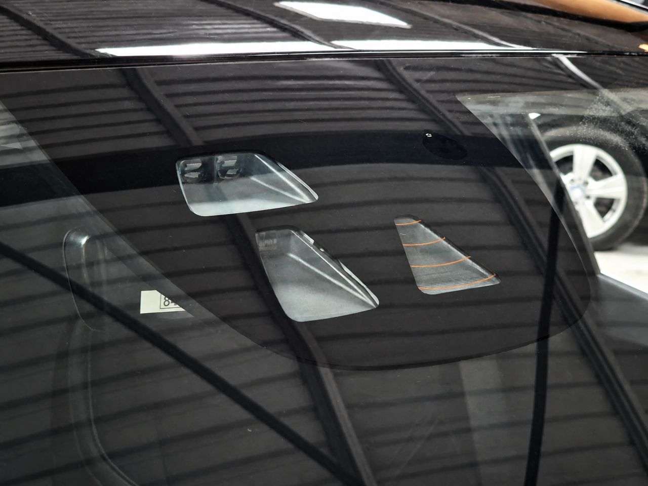 2015 VOLVO V40 2015 VOLVO V40