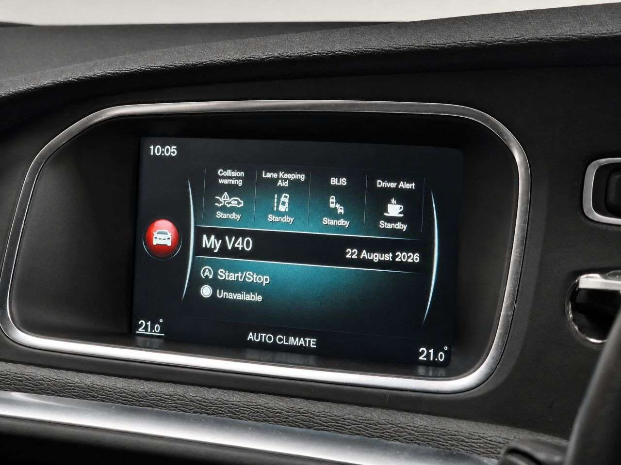 2015 VOLVO V40 2015 VOLVO V40