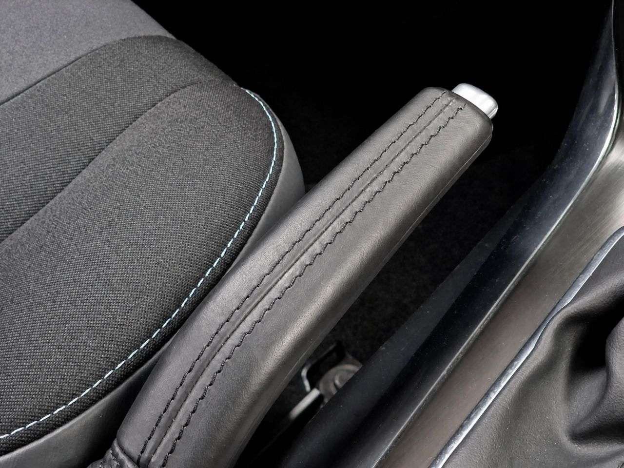 2015 VOLVO V40 2015 VOLVO V40