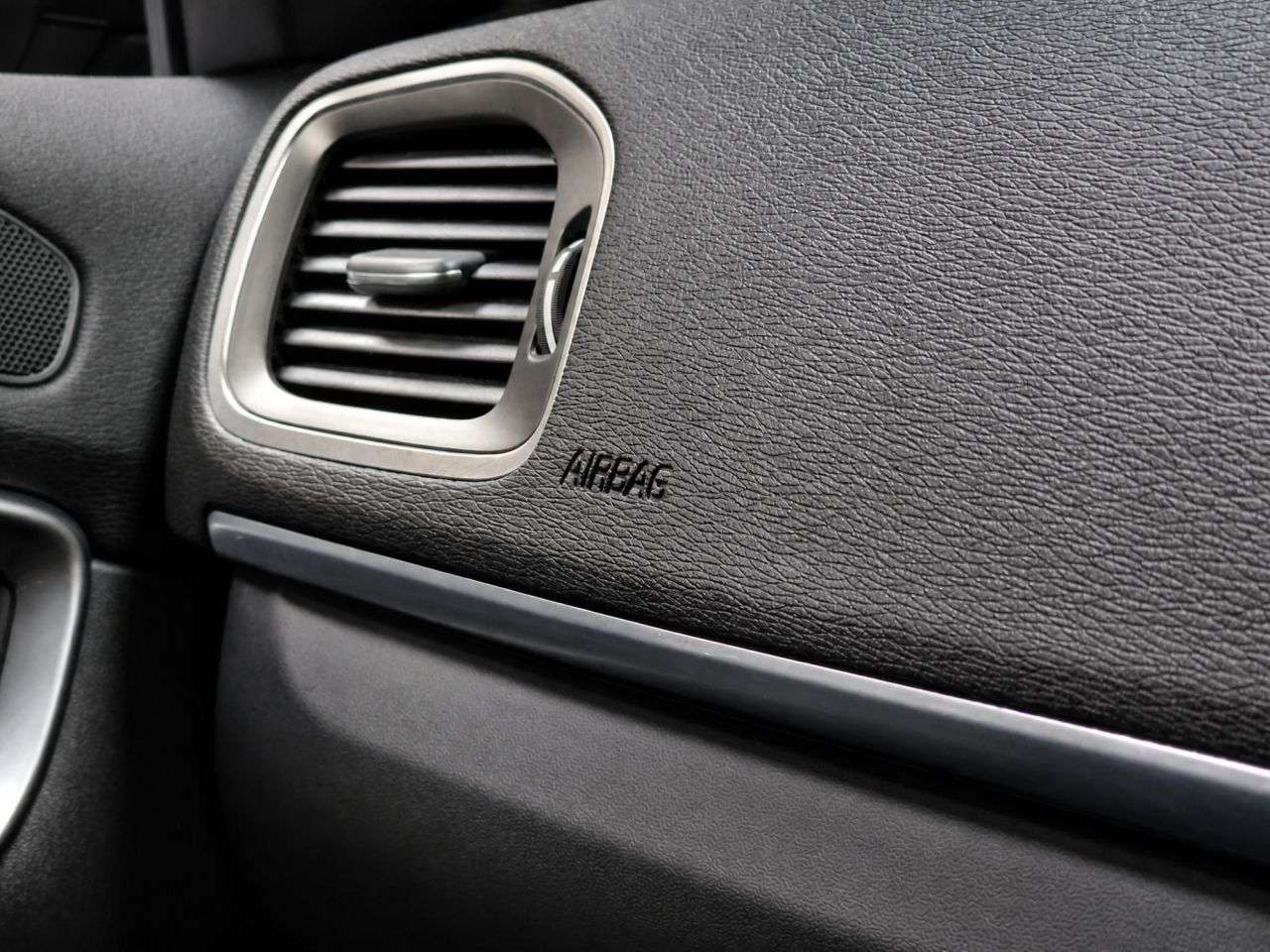 2015 VOLVO V40 2015 VOLVO V40