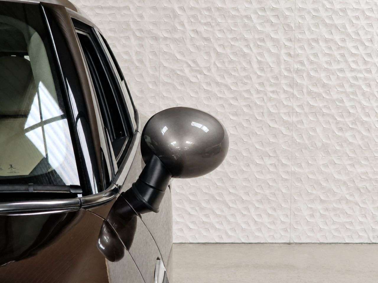 2015 MINI CLUBMAN 2015 MINI CLUBMAN