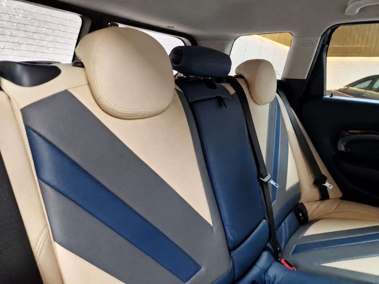 2015 MINI CLUBMAN 2015 MINI CLUBMAN