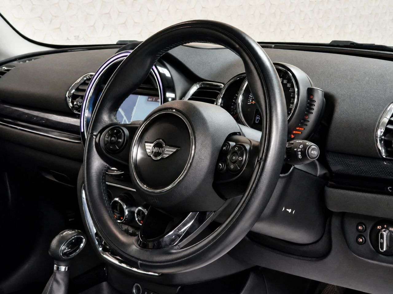 2015 MINI CLUBMAN 2015 MINI CLUBMAN