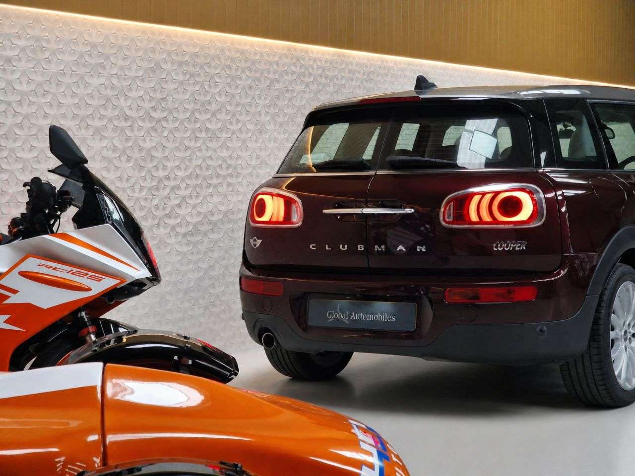 2015 MINI CLUBMAN 2015 MINI CLUBMAN