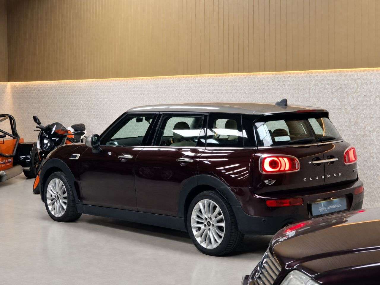 2015 MINI CLUBMAN 2015 MINI CLUBMAN