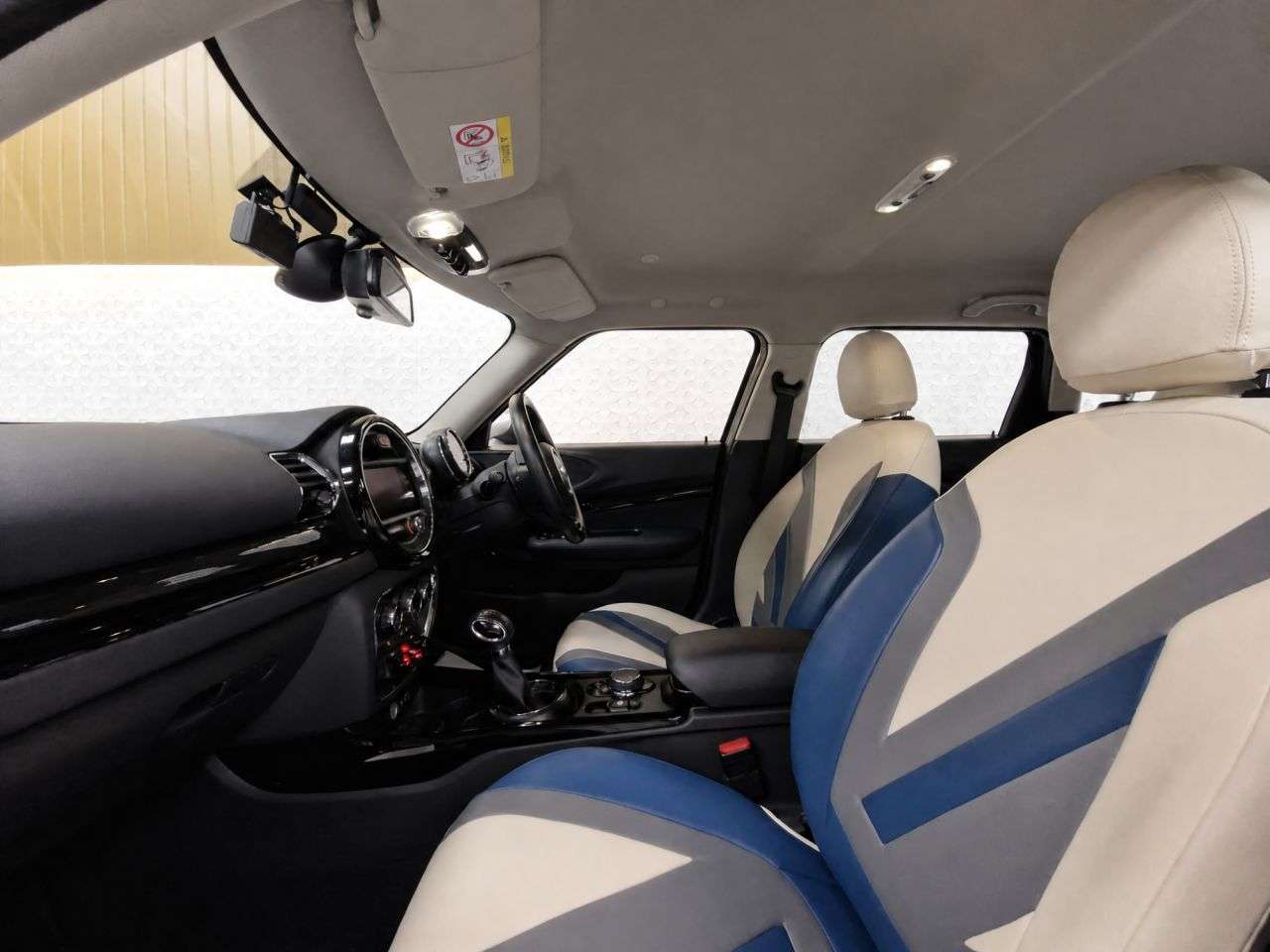 2015 MINI CLUBMAN 2015 MINI CLUBMAN