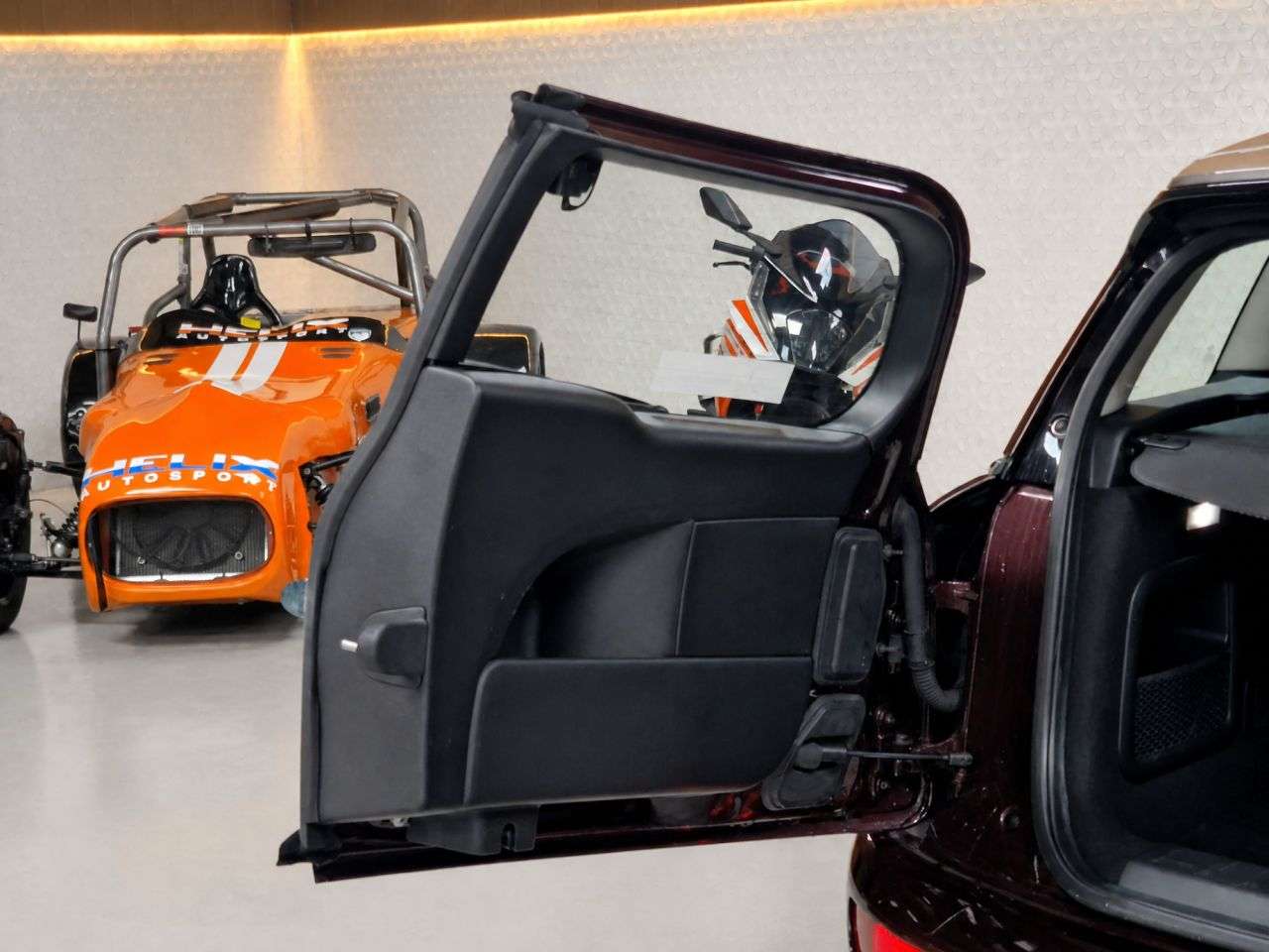 2015 MINI CLUBMAN 2015 MINI CLUBMAN