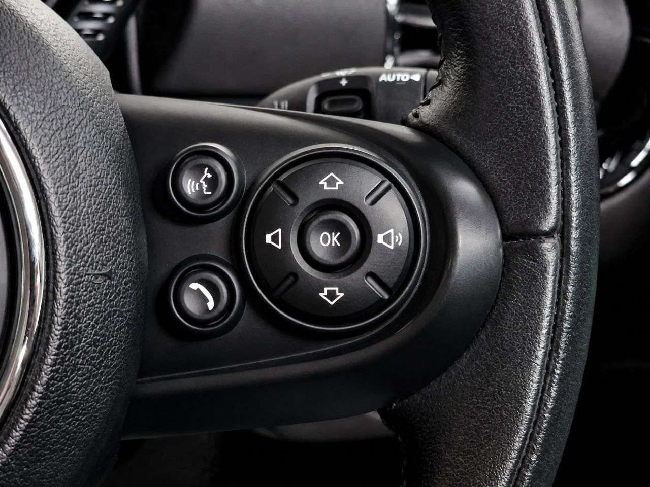 2015 MINI CLUBMAN 2015 MINI CLUBMAN