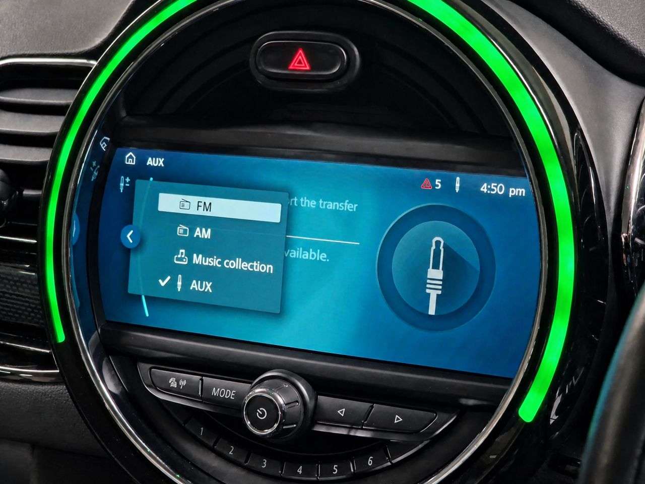 2015 MINI CLUBMAN 2015 MINI CLUBMAN