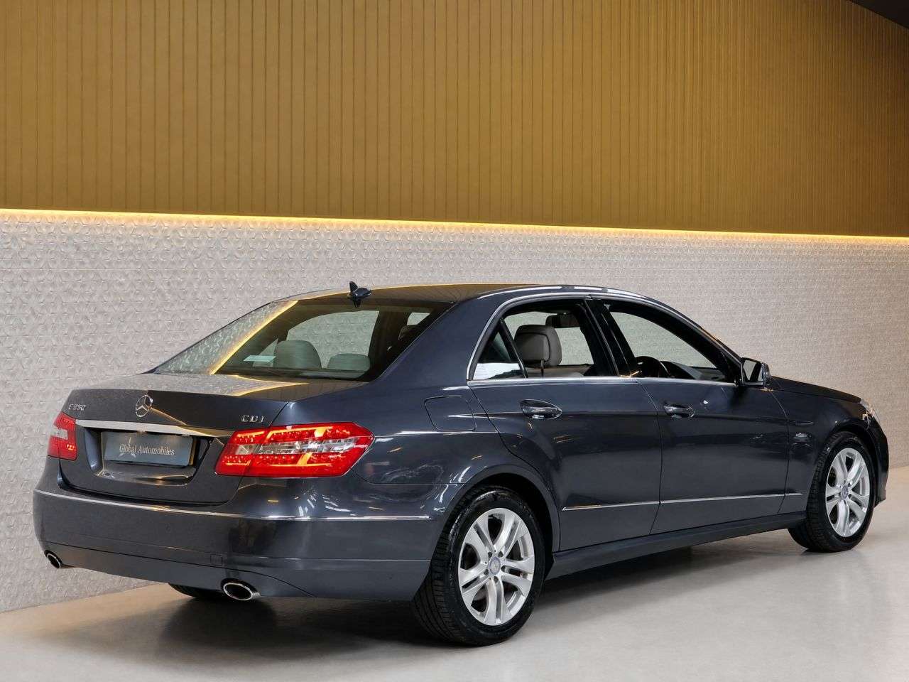 2011 MERCEDES-BENZ E CLASS 2011 MERCEDES-BENZ E CLASS