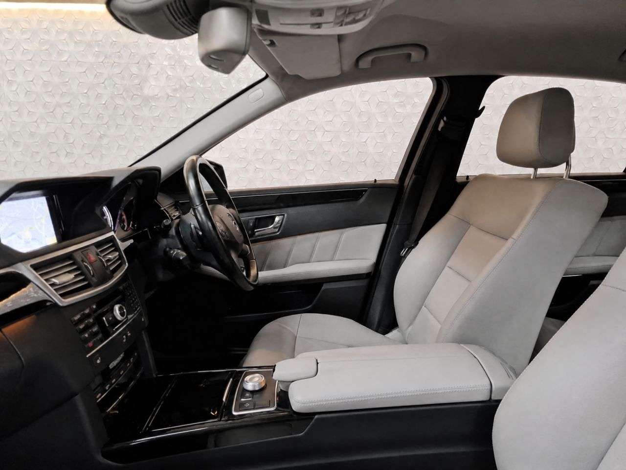 2011 MERCEDES-BENZ E CLASS 2011 MERCEDES-BENZ E CLASS