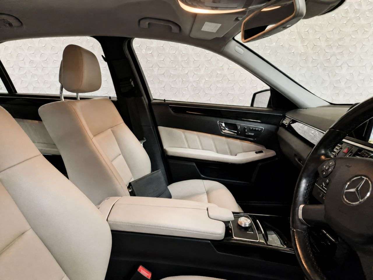 2011 MERCEDES-BENZ E CLASS 2011 MERCEDES-BENZ E CLASS