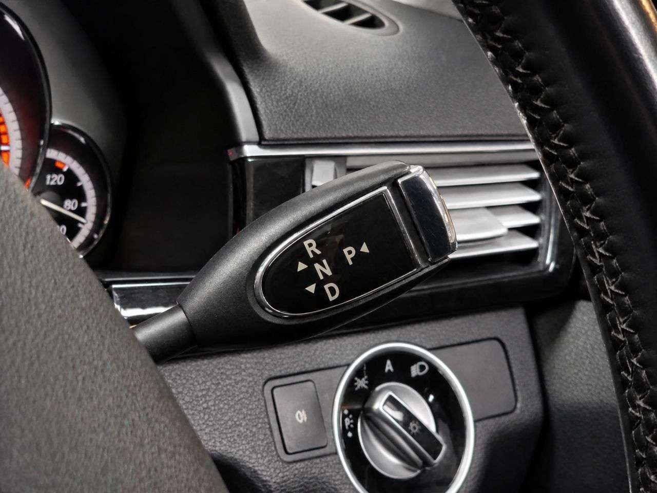 2011 MERCEDES-BENZ E CLASS 2011 MERCEDES-BENZ E CLASS