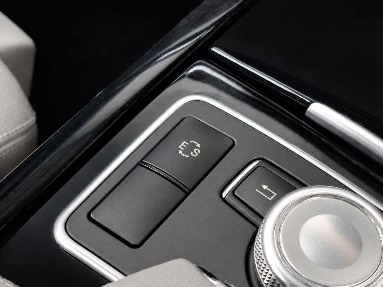 2011 MERCEDES-BENZ E CLASS 2011 MERCEDES-BENZ E CLASS