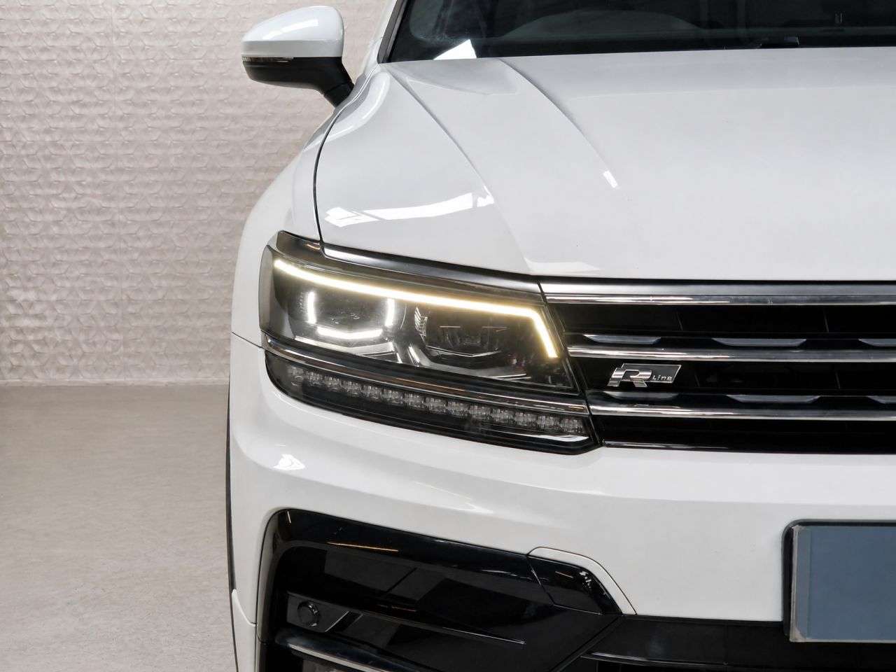 2017 VOLKSWAGEN TIGUAN 2017 VOLKSWAGEN TIGUAN