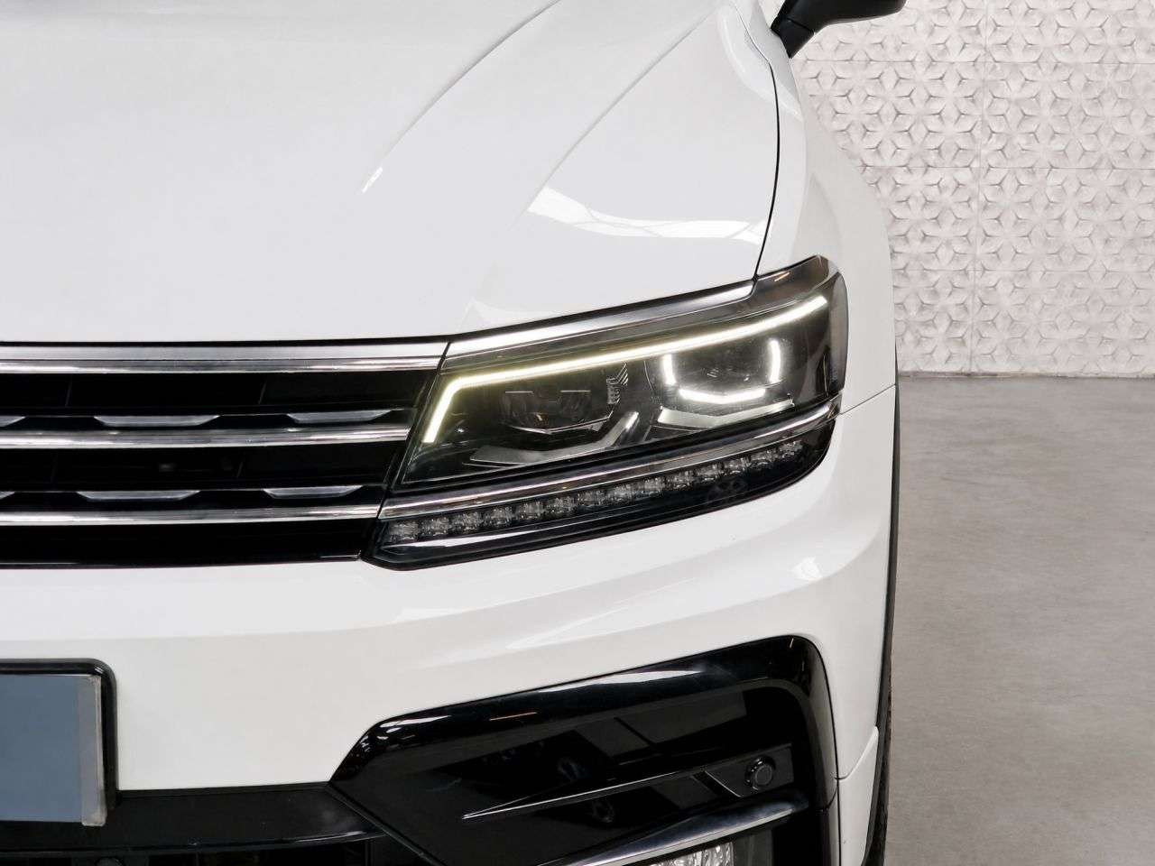 2017 VOLKSWAGEN TIGUAN 2017 VOLKSWAGEN TIGUAN