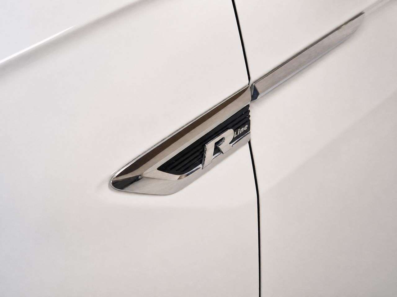 2017 VOLKSWAGEN TIGUAN 2017 VOLKSWAGEN TIGUAN
