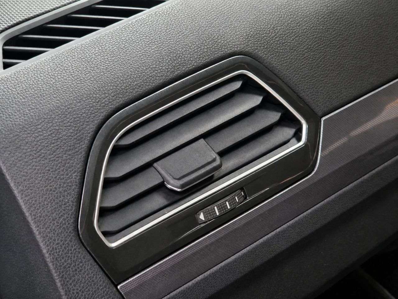 2017 VOLKSWAGEN TIGUAN 2017 VOLKSWAGEN TIGUAN