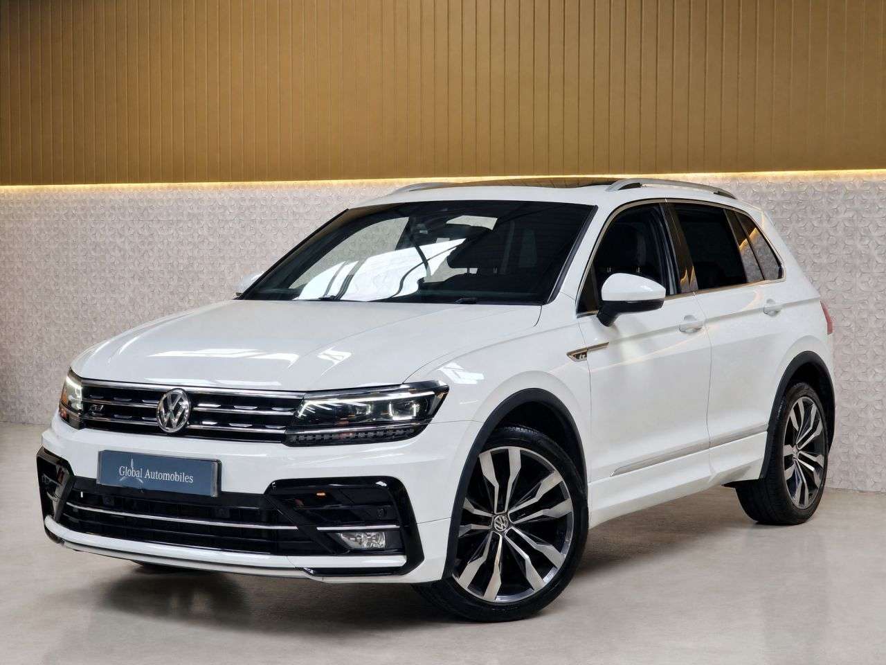 2017 VOLKSWAGEN TIGUAN 2017 VOLKSWAGEN TIGUAN