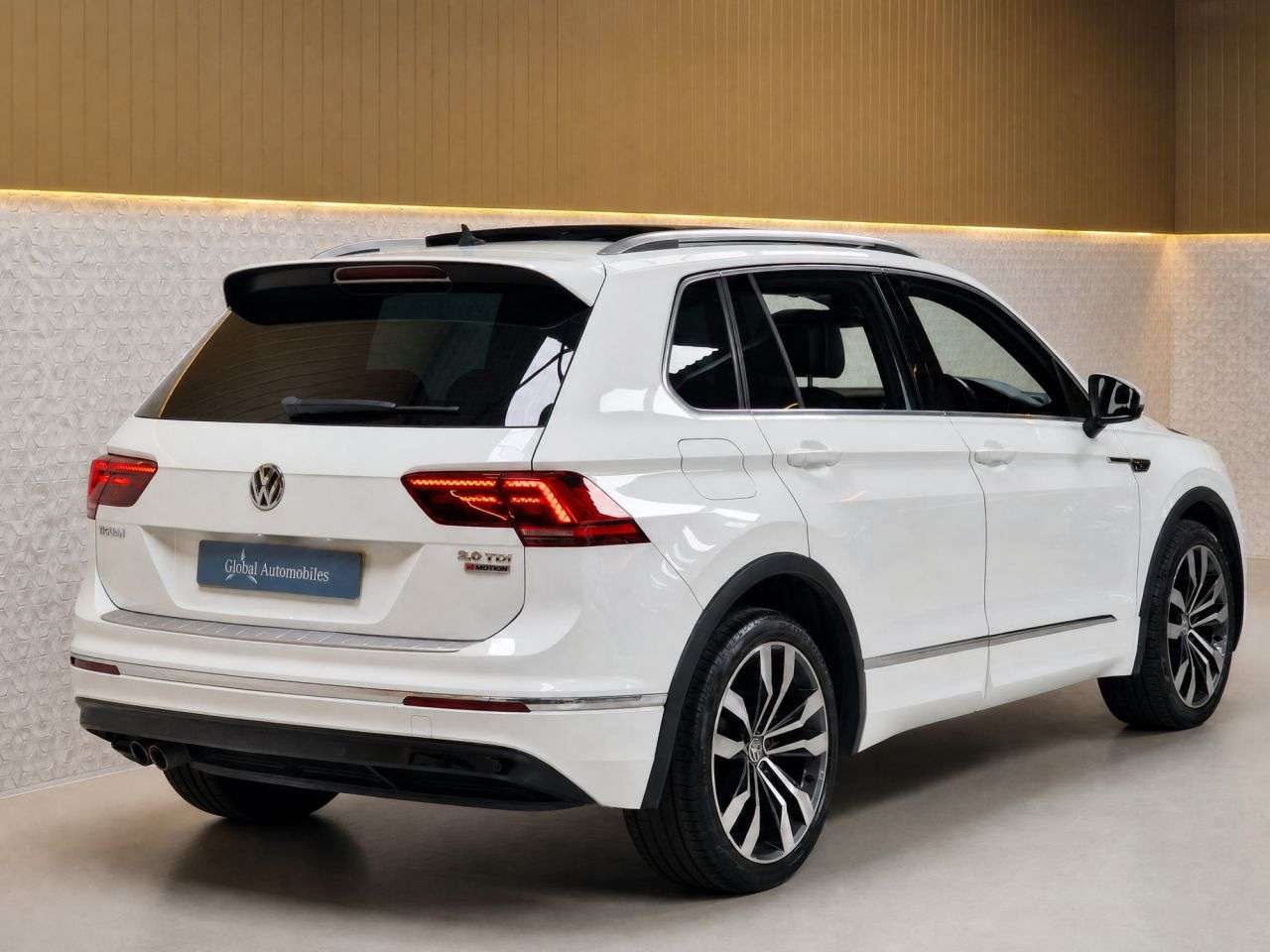 2017 VOLKSWAGEN TIGUAN 2017 VOLKSWAGEN TIGUAN