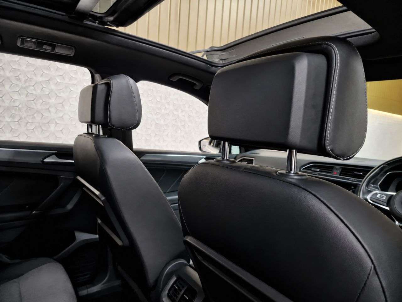 2017 VOLKSWAGEN TIGUAN 2017 VOLKSWAGEN TIGUAN