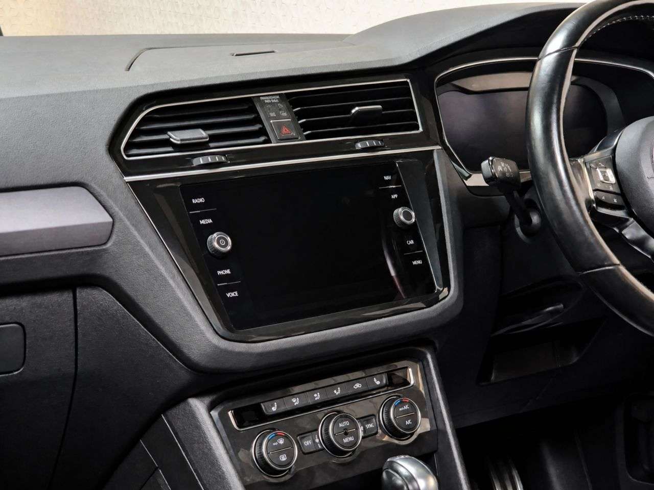 2017 VOLKSWAGEN TIGUAN 2017 VOLKSWAGEN TIGUAN