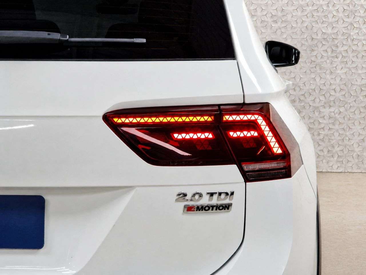 2017 VOLKSWAGEN TIGUAN 2017 VOLKSWAGEN TIGUAN