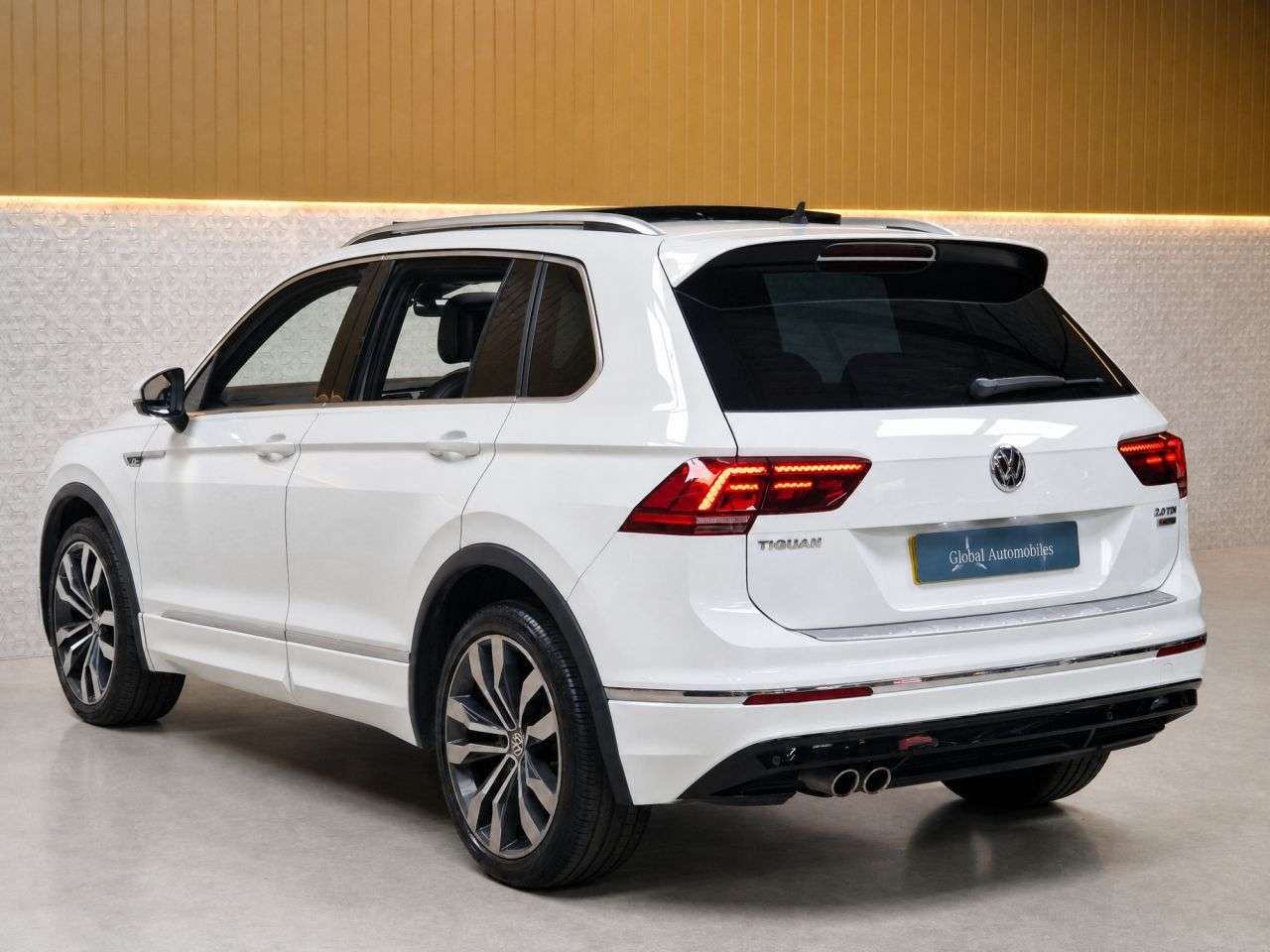 2017 VOLKSWAGEN TIGUAN 2017 VOLKSWAGEN TIGUAN