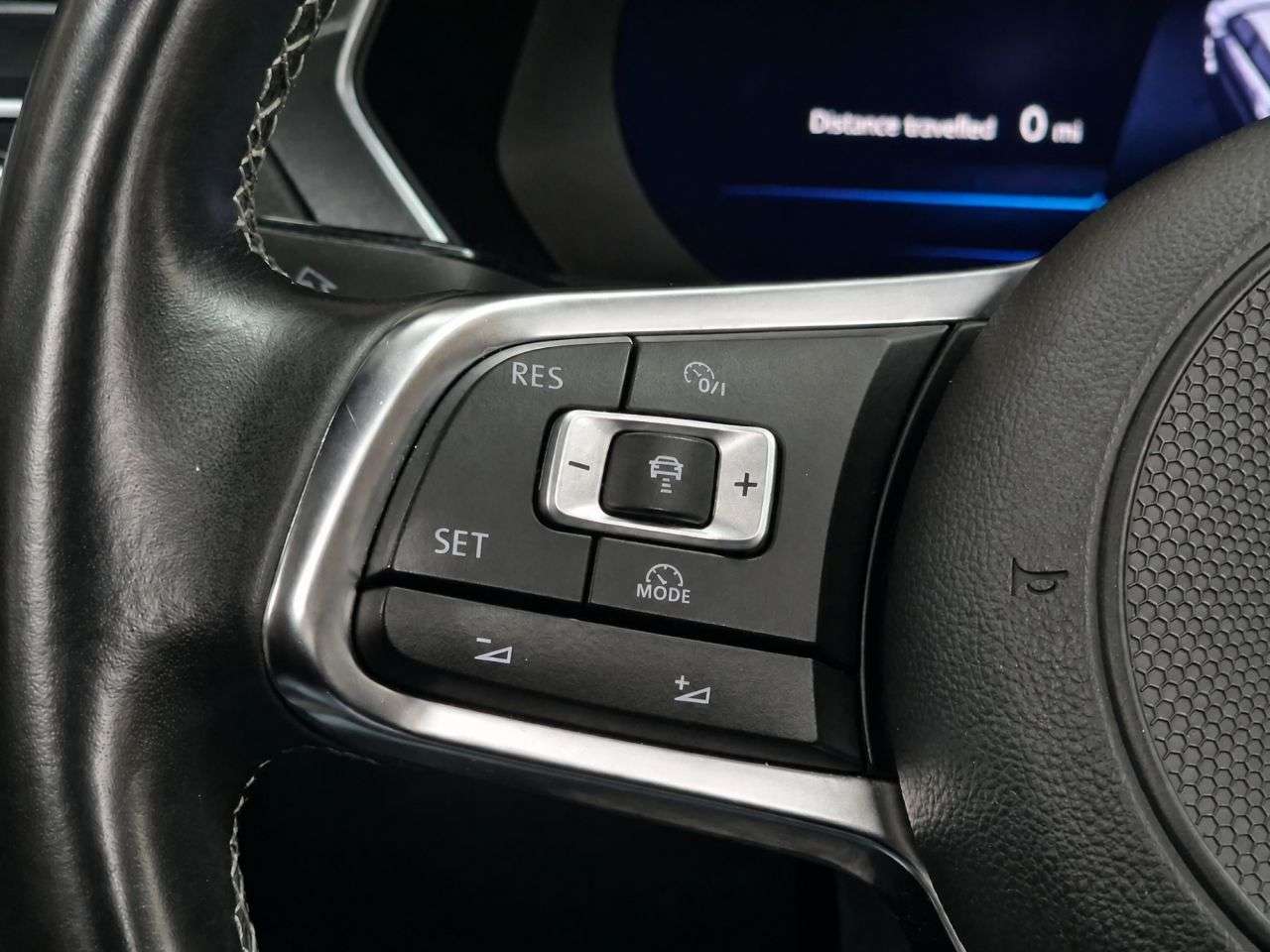 2017 VOLKSWAGEN TIGUAN 2017 VOLKSWAGEN TIGUAN