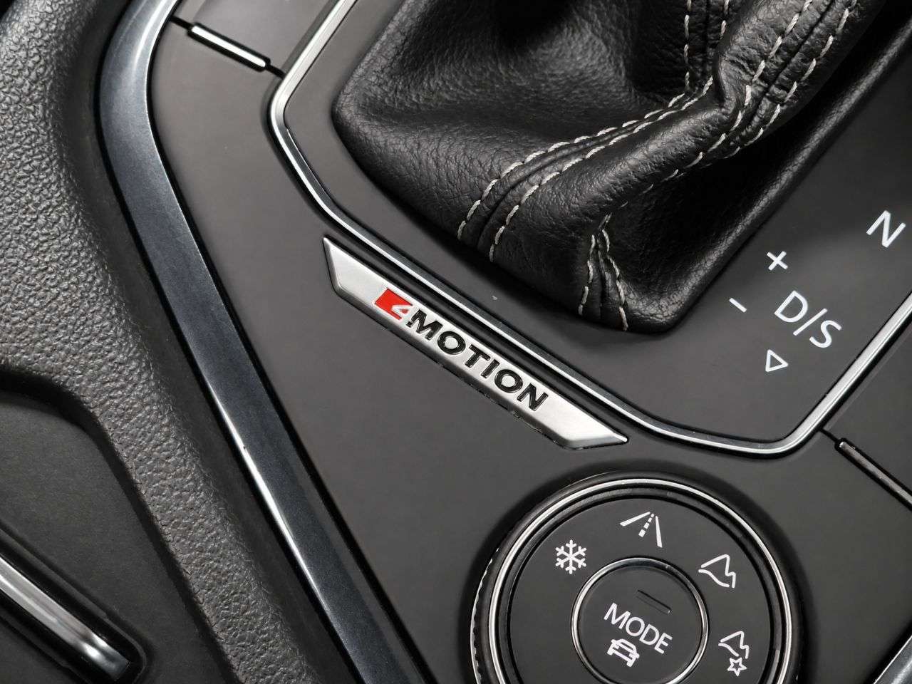 2017 VOLKSWAGEN TIGUAN 2017 VOLKSWAGEN TIGUAN