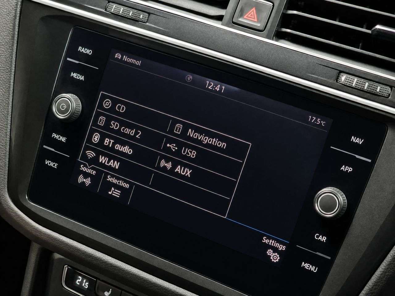2017 VOLKSWAGEN TIGUAN 2017 VOLKSWAGEN TIGUAN