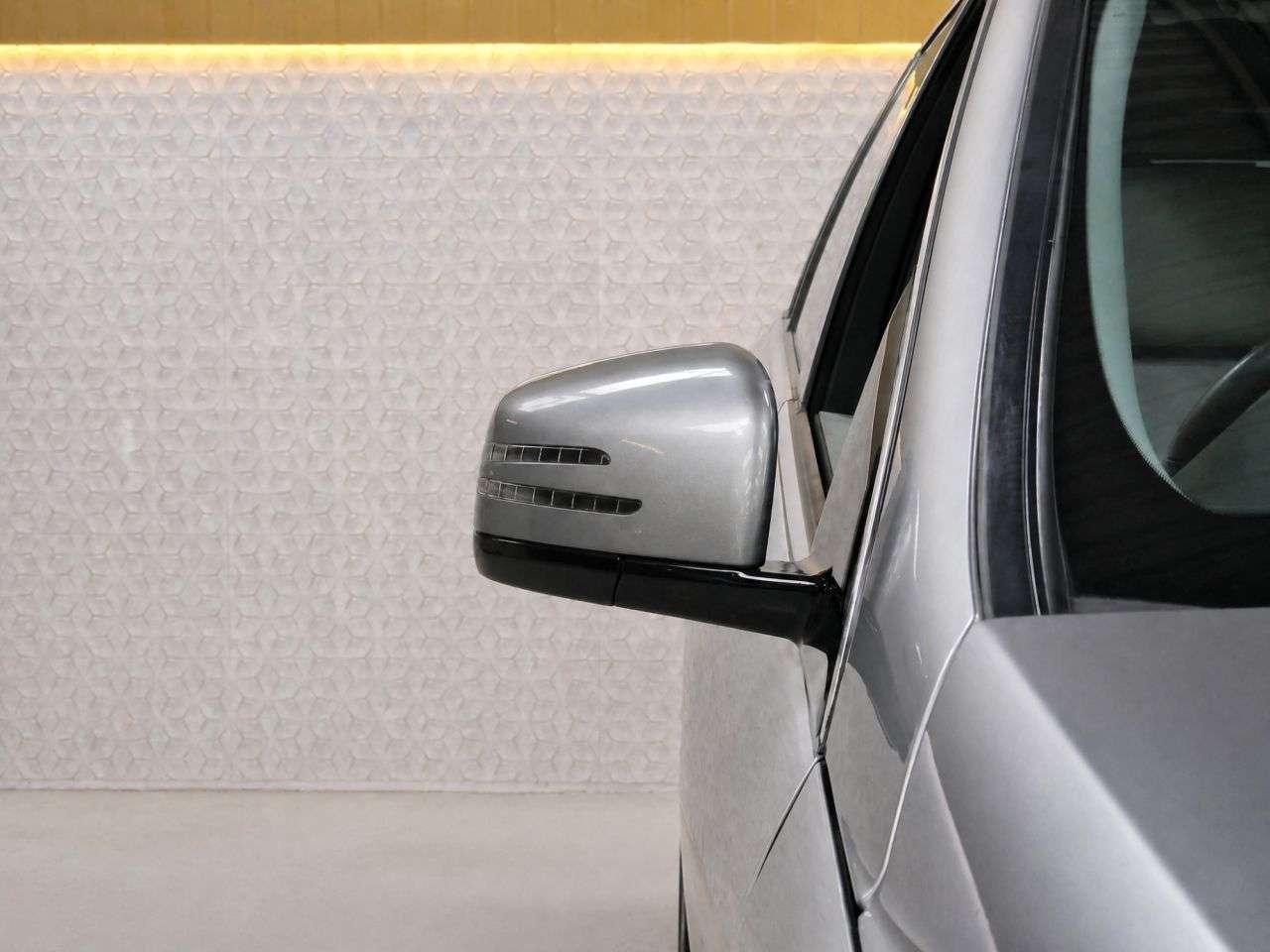 2012 MERCEDES-BENZ R CLASS 2012 MERCEDES-BENZ R CLASS