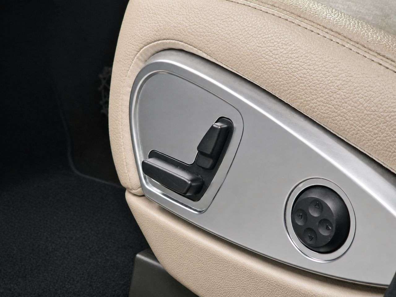 2012 MERCEDES-BENZ R CLASS 2012 MERCEDES-BENZ R CLASS