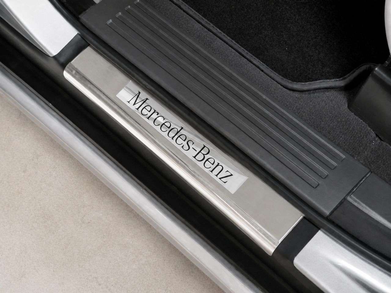 2012 MERCEDES-BENZ R CLASS 2012 MERCEDES-BENZ R CLASS